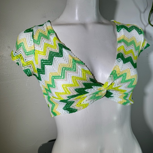Jolie & Joy Chevron Knit Crop Top retro yellow green twist front Size Small - Picture 3 of 15